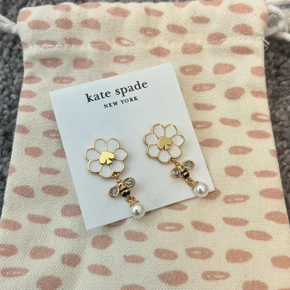 KATE SPADE Day Tripper Drop Stud Earrings in Gold - Picture 7 of 10